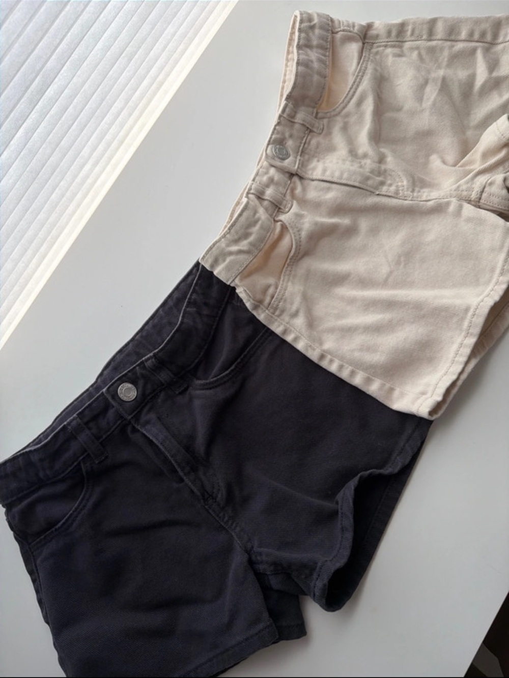 Kids Two-Pack denim shorts- Black & Cream